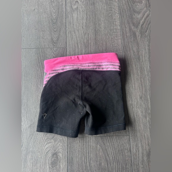 IVIVVA black biker short 4 - Picture 3 of 5